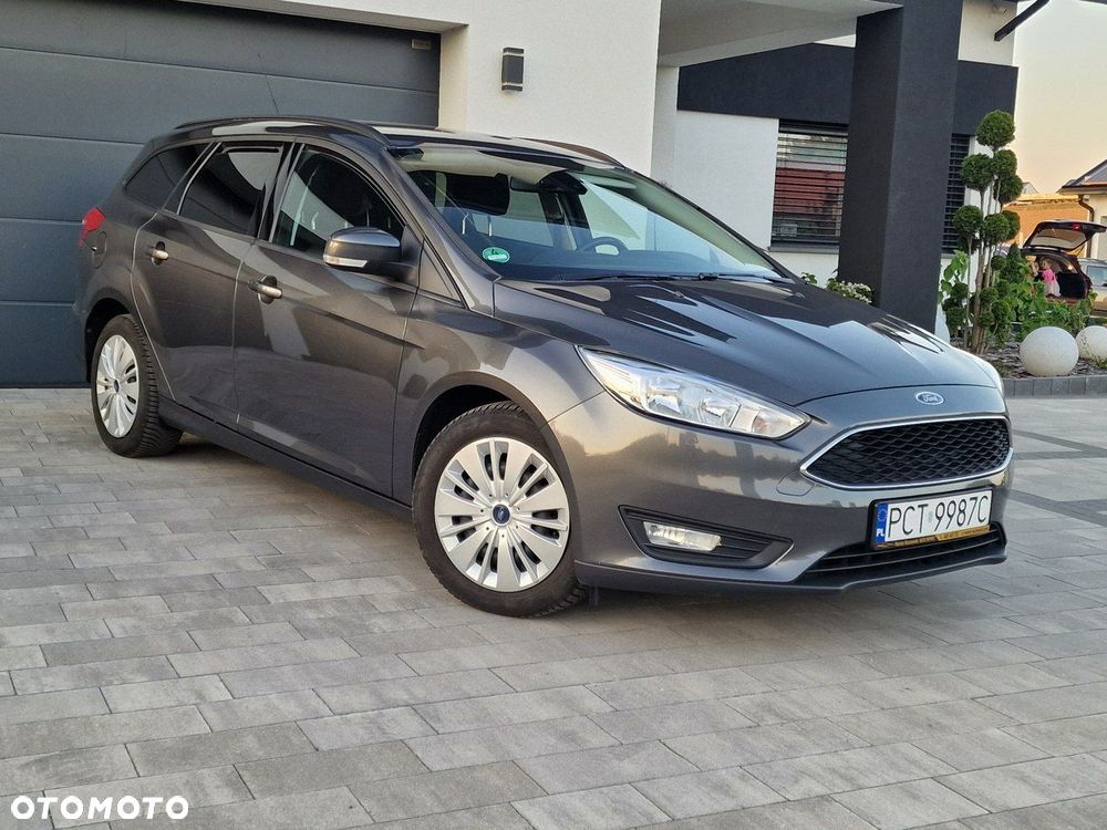 Ford Focus - 25