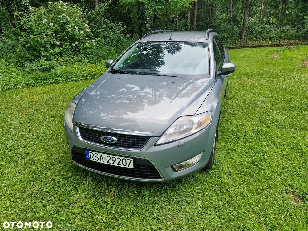 Ford Mondeo 2.0 Ambiente - 1