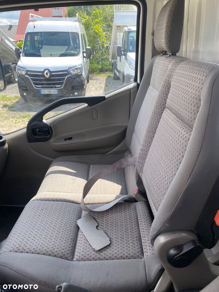 Nissan Cabstar - 23