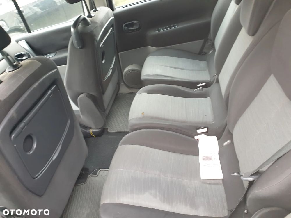 Renault Scenic 1.9 dCi Confort Expression - 10