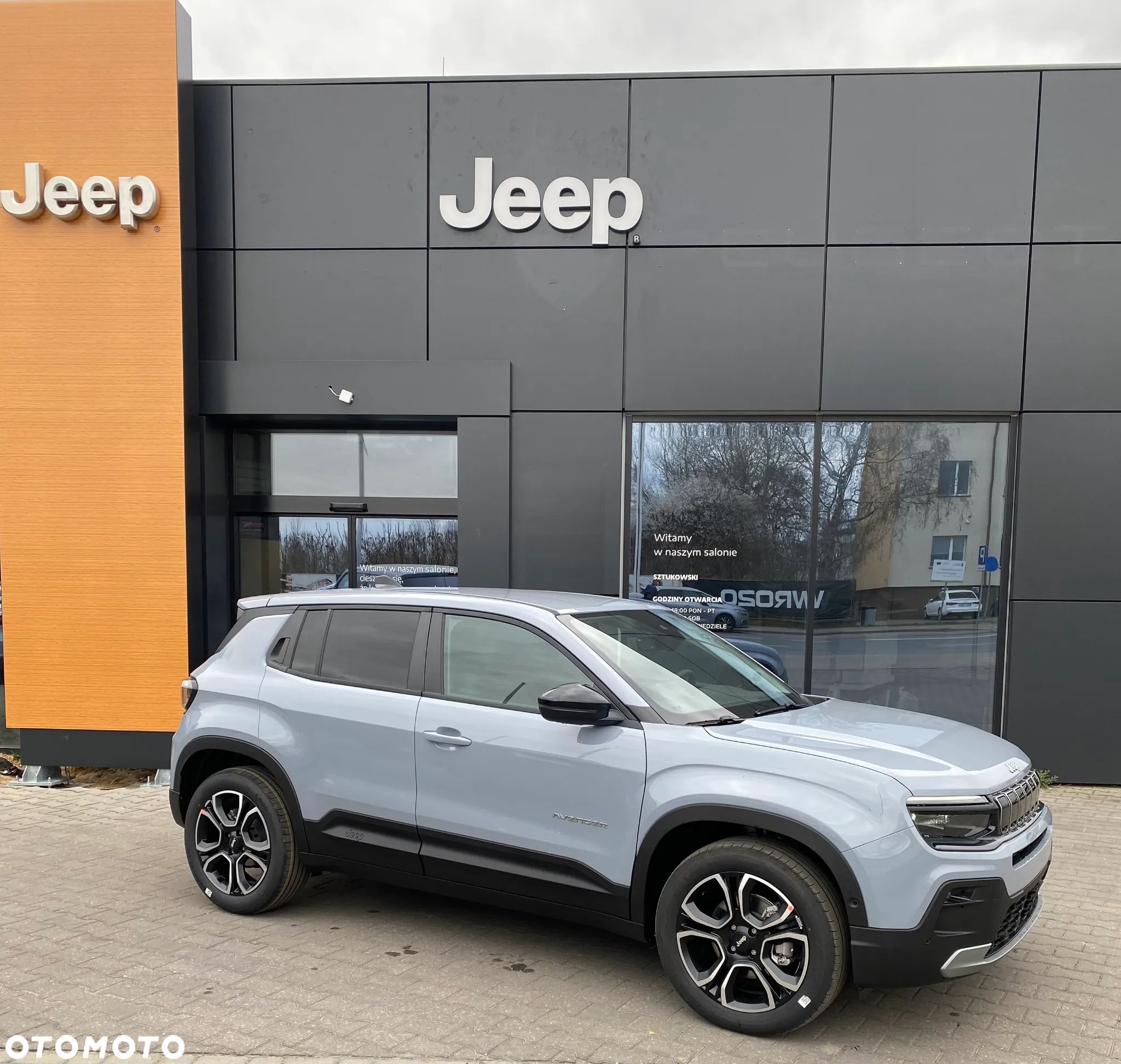 Jeep Avenger 1.2 T3 mHEV Summit FWD eDCT6 - 1