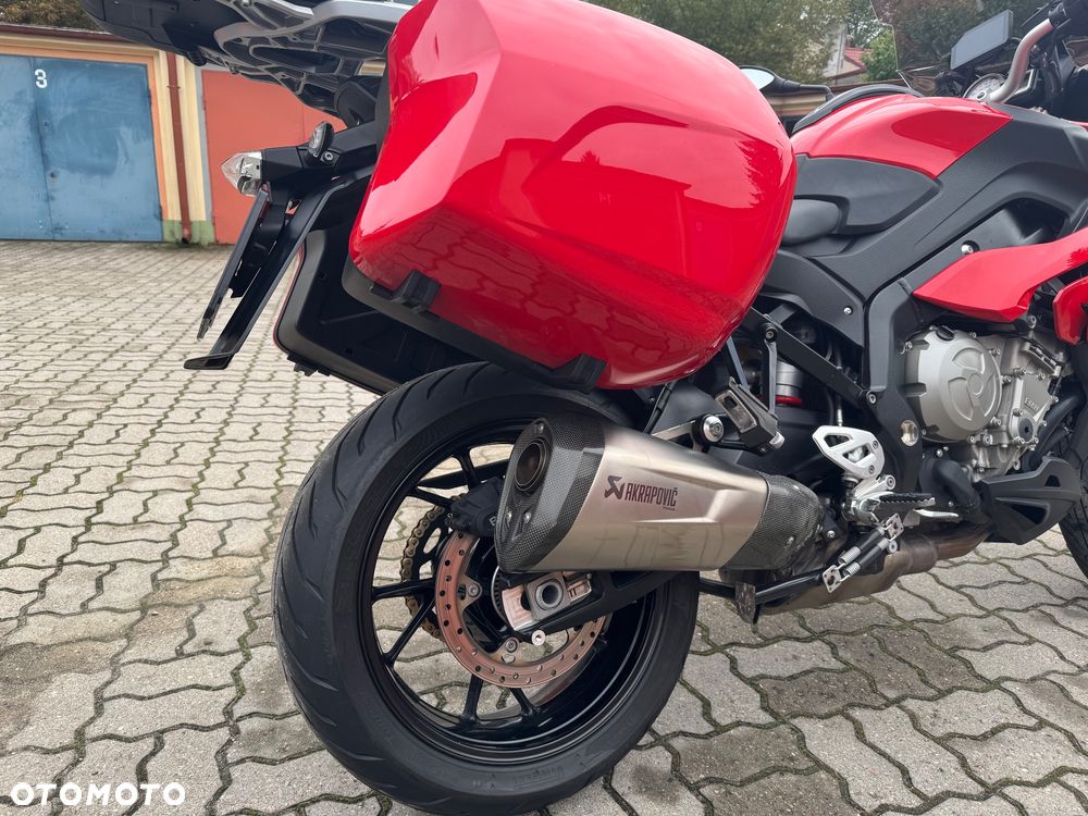 BMW XR - 8