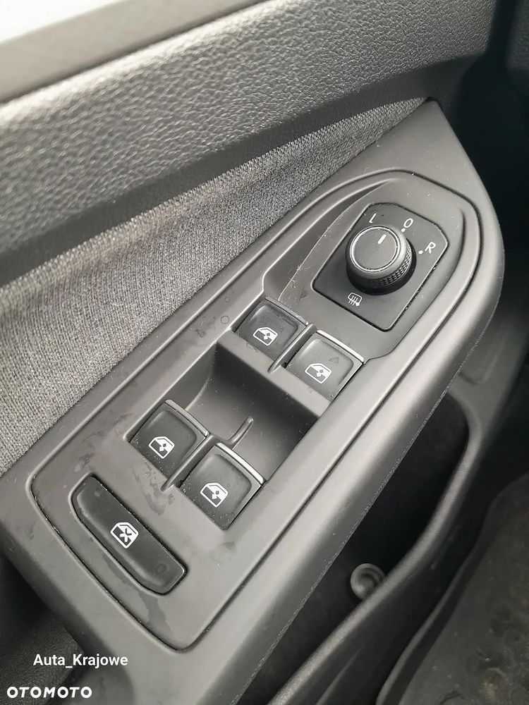 Volkswagen Golf VIII 2.0 TDI Life - 29