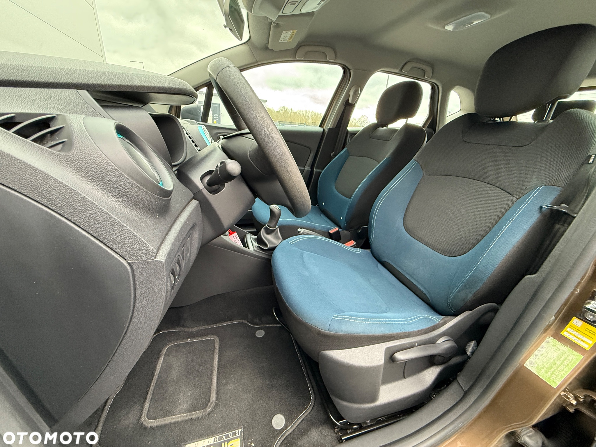 Renault Captur - 12