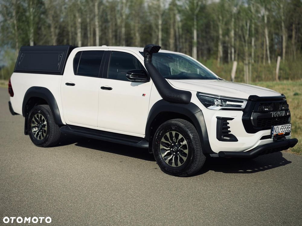 Toyota Hilux 2.8 D-4D Double Cab GR Sport 4x4 - 1