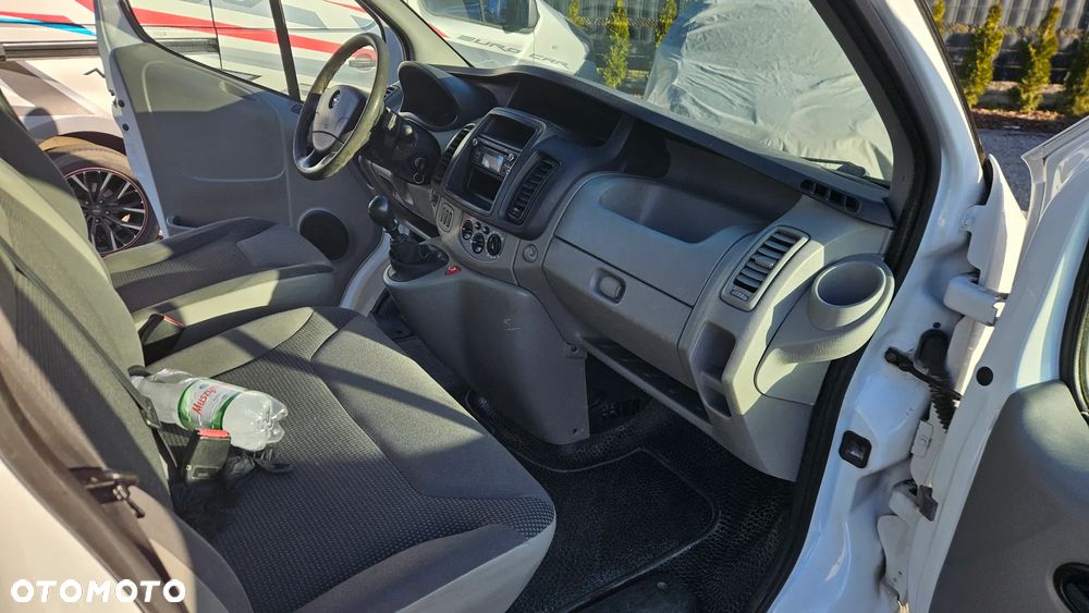 Opel Vivaro - 12