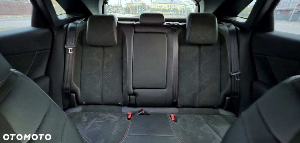 DS Automobiles DS 7 Crossback 1.6 E-Tense Performance Line + - 15