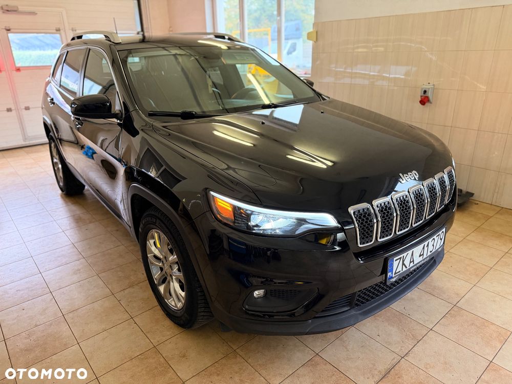 Jeep Cherokee - 18