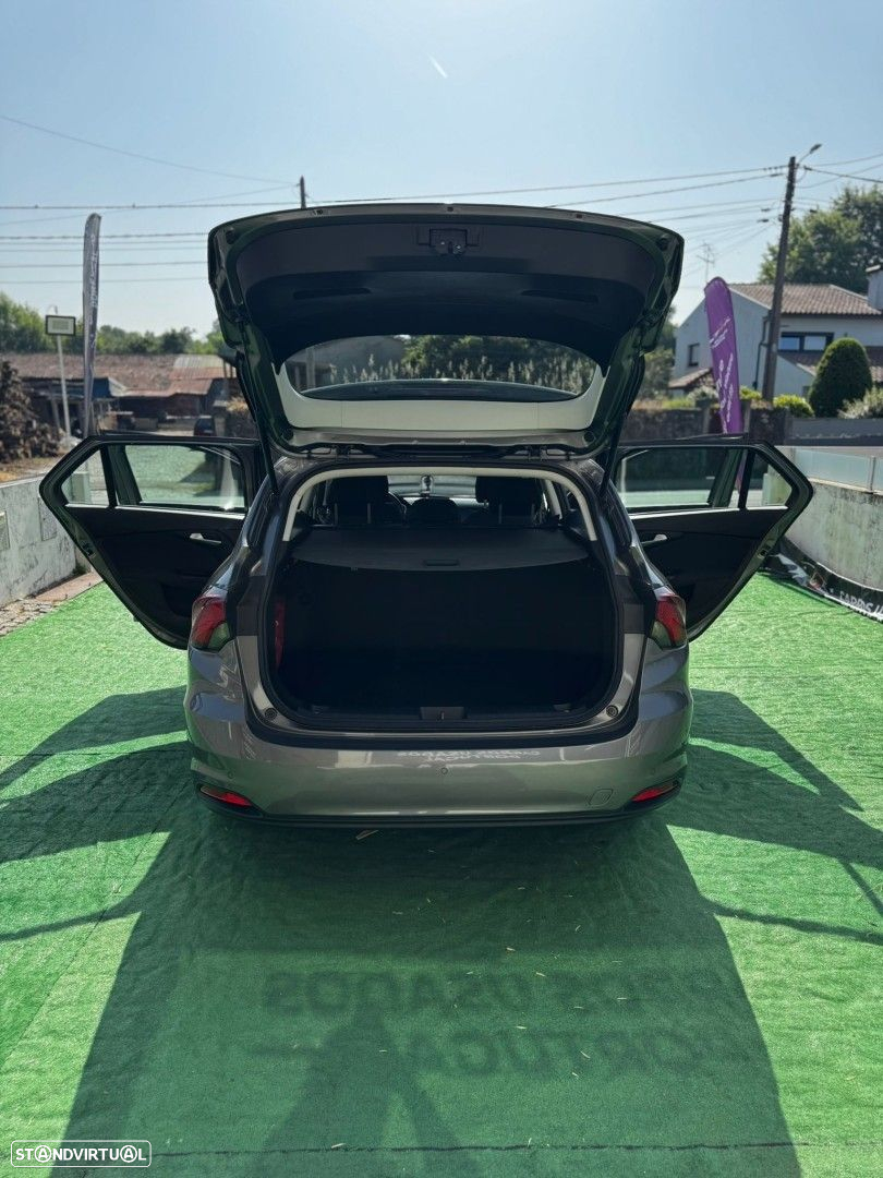 Fiat Tipo Station Wagon 1.3 M-Jet Lounge - 16