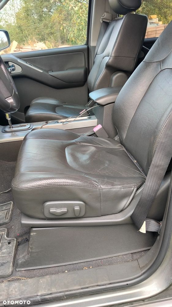 Nissan Pathfinder 2006 photo 5