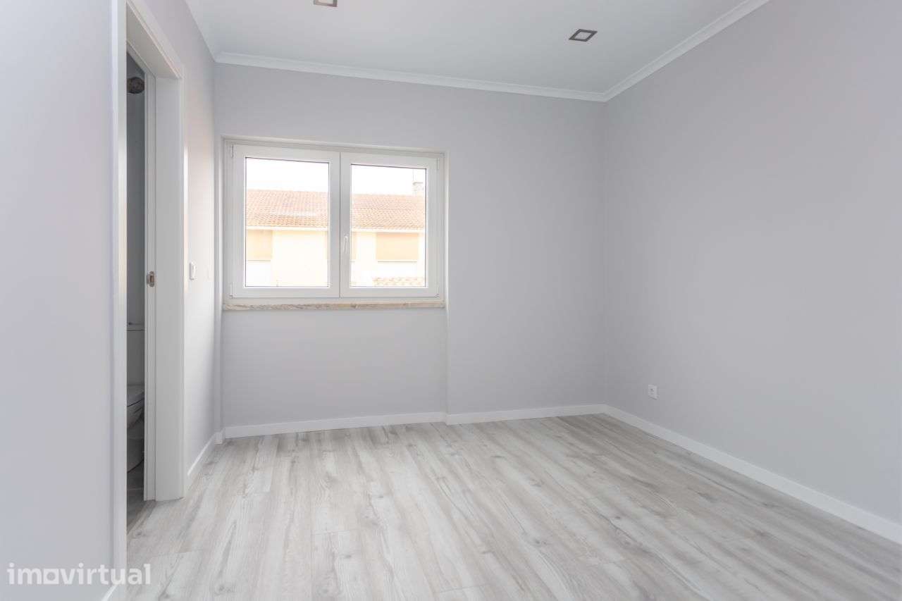 Arrendo Apartamento T1 remodelado - Foros de Amora, Seixal – 700 Eur - Grande imagem: 3/14