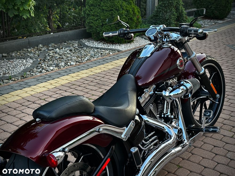 Harley-Davidson FXSB Breakout - 5