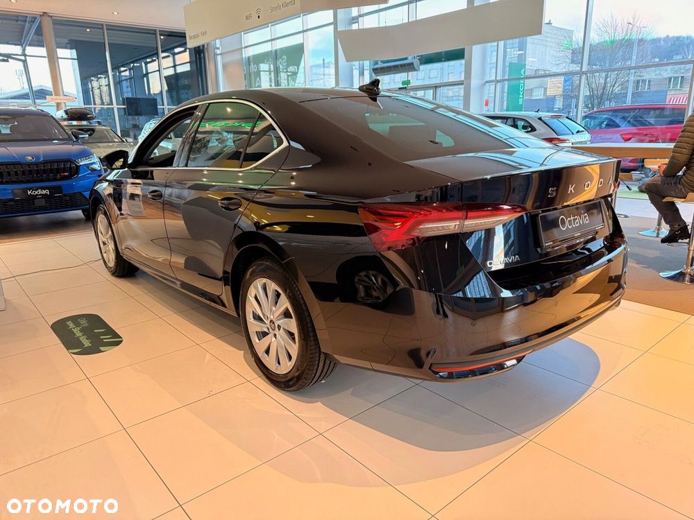 Skoda Octavia 1.5 TSI mHEV Drive Selection DSG - 6