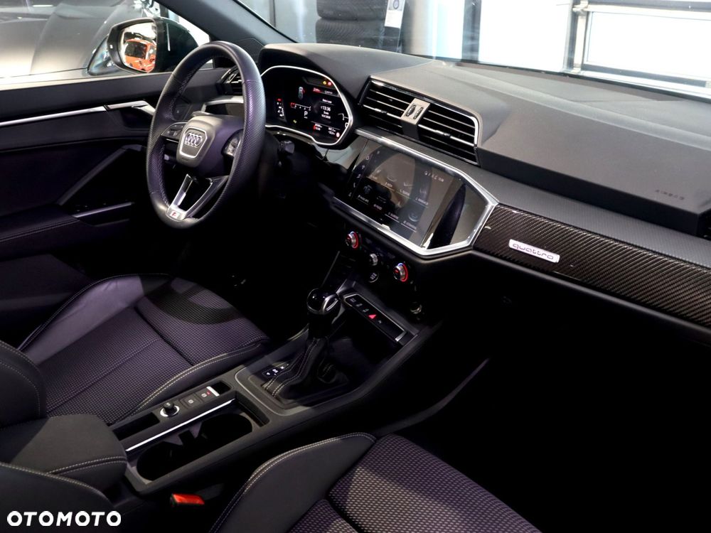 Audi Q3 Sportback 40 TFSI Quattro S-Line S tronic - 17