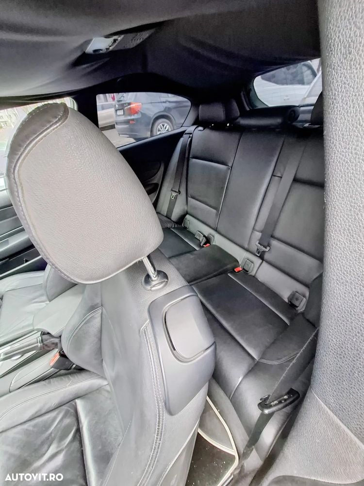 BMW Seria 1 123d Coupe - 10