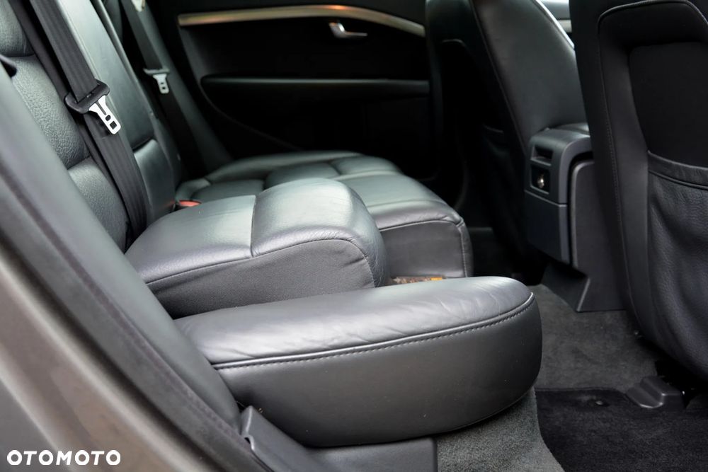 Volvo V70 2.0D Momentum - 31
