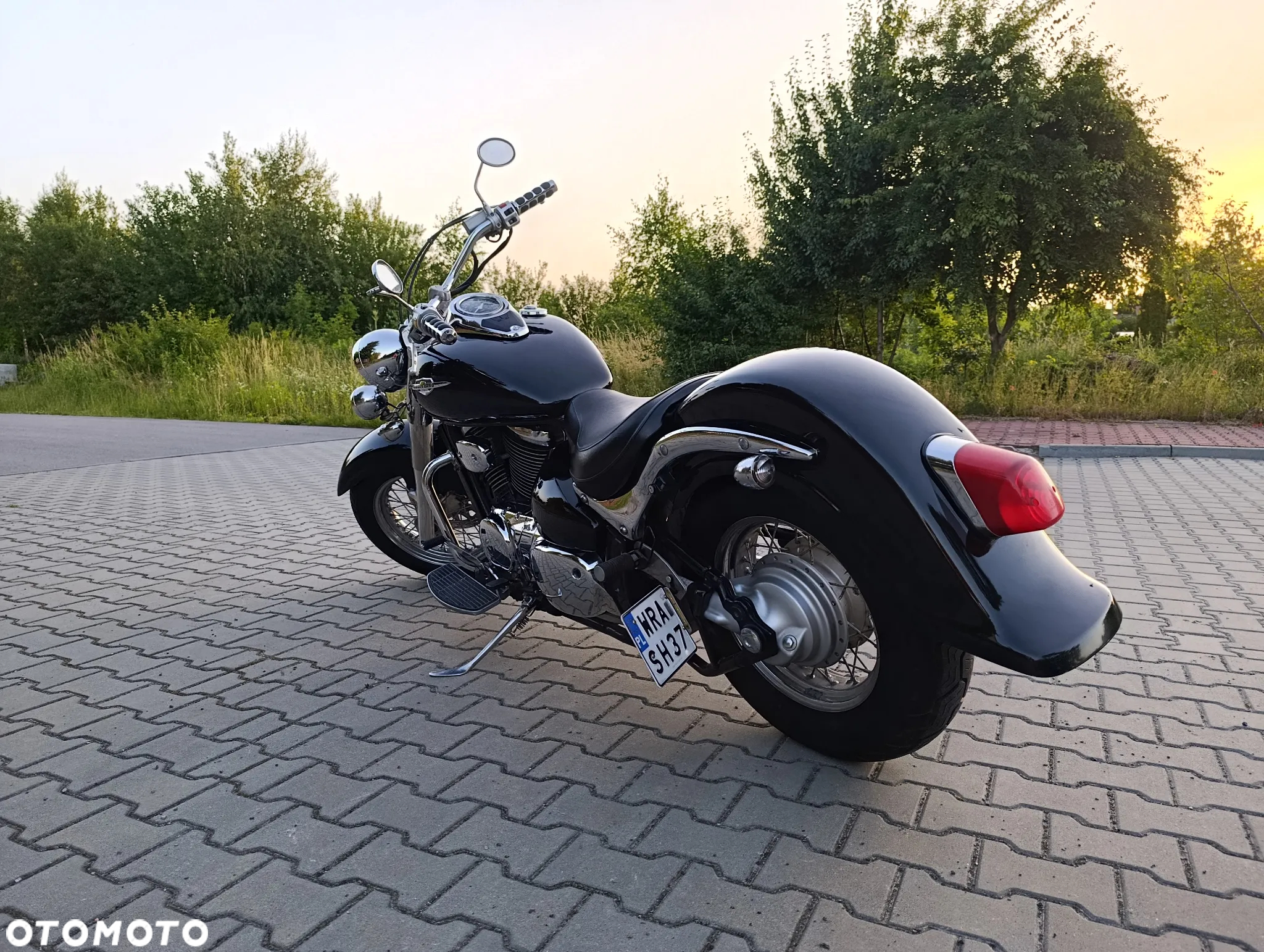 Suzuki Boulevard - 2