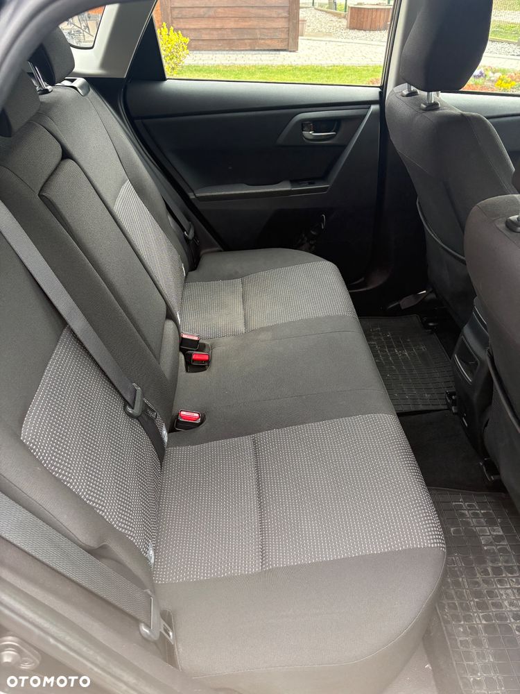 Toyota Auris 1.6 Active - 4