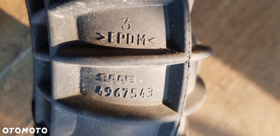 SAAB 95 2.0T PRZEWÓD DOLOT POWIETRZA 4967543 - 3