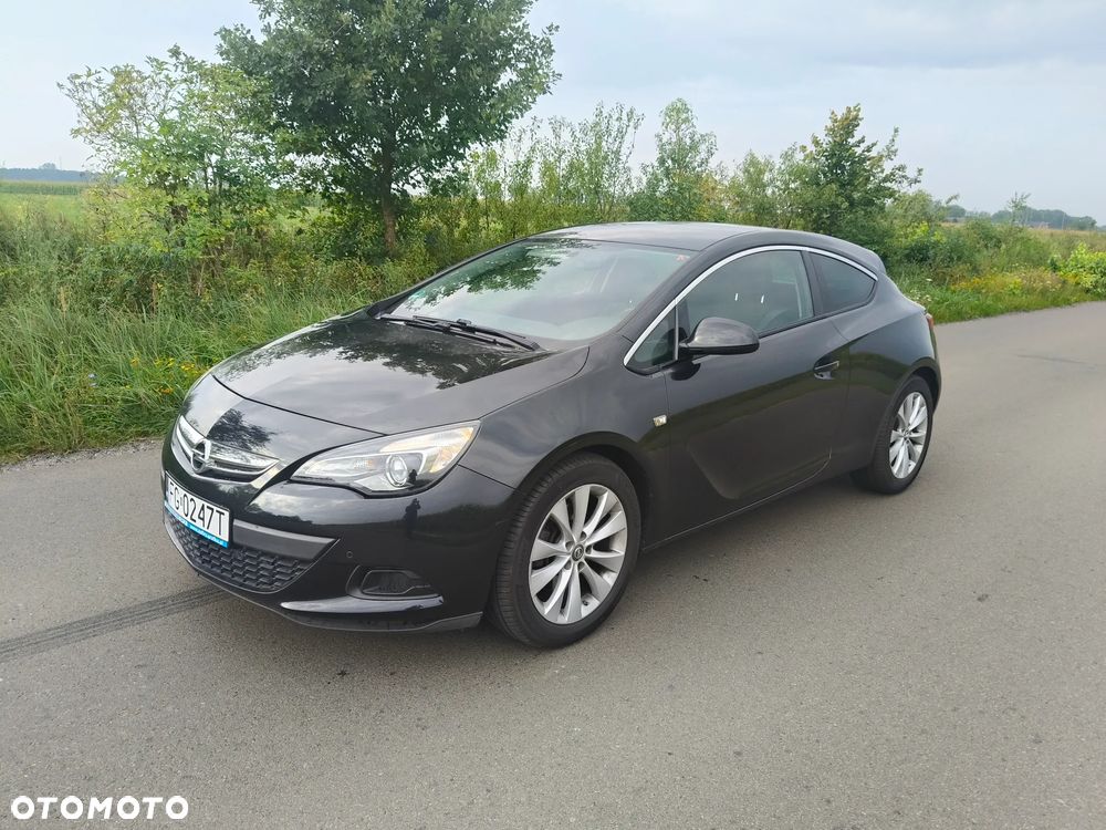Opel Astra IV GTC 1.4 T Active