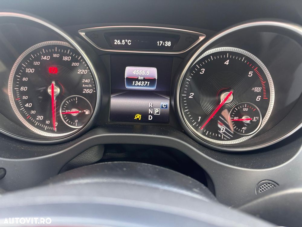 Mercedes-Benz CLA 200 - 13