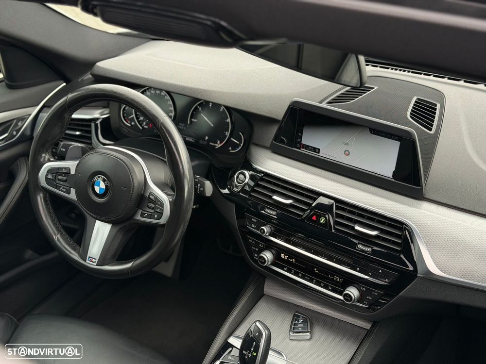 BMW 520 d Pack Desportivo M Auto - 21