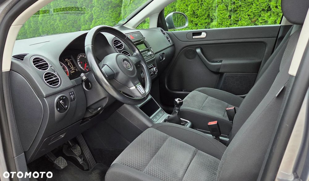 Volkswagen Golf Plus - 17