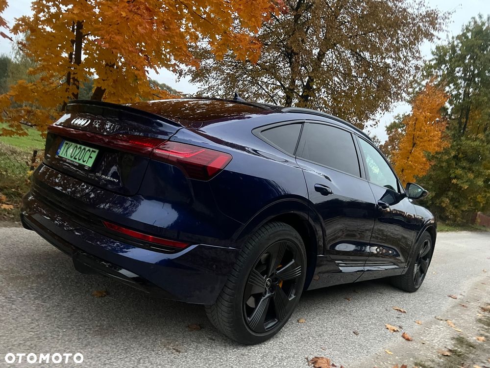 Audi Q8 Sportback e-tron 55 quattro S line - 32