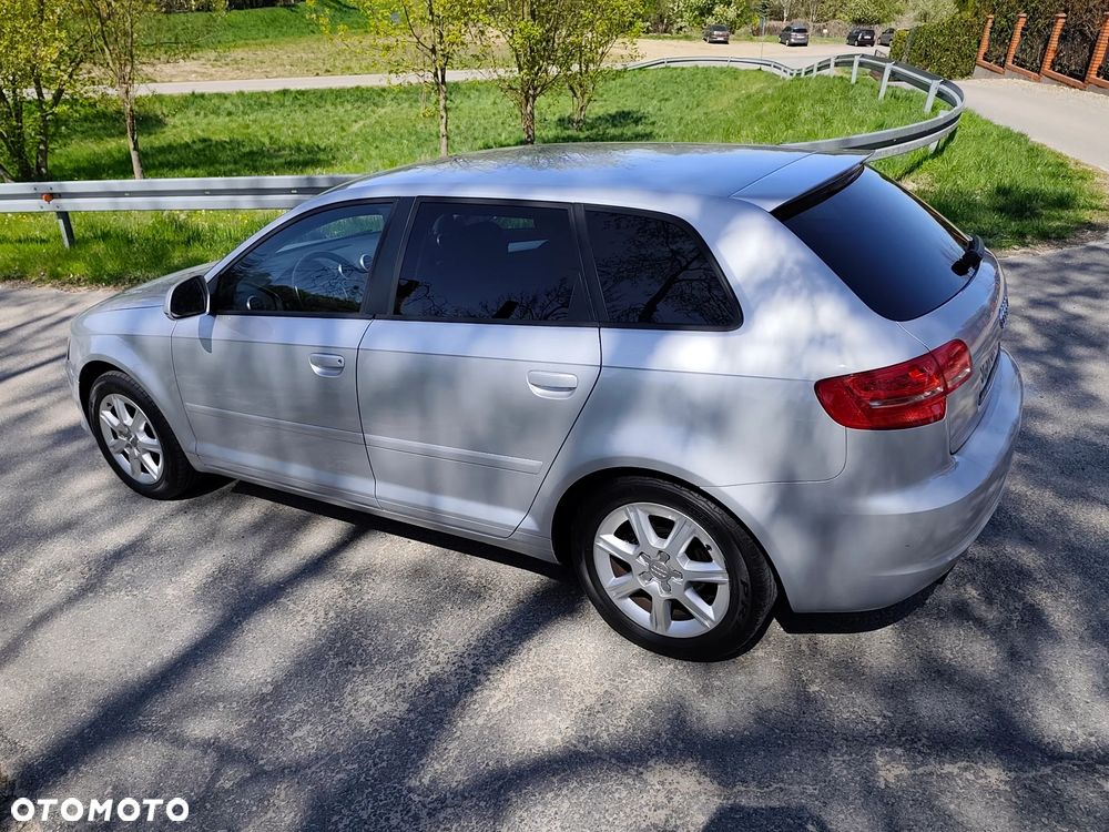 Audi A3 Sportback 1.4 TFSI Attraction - 4