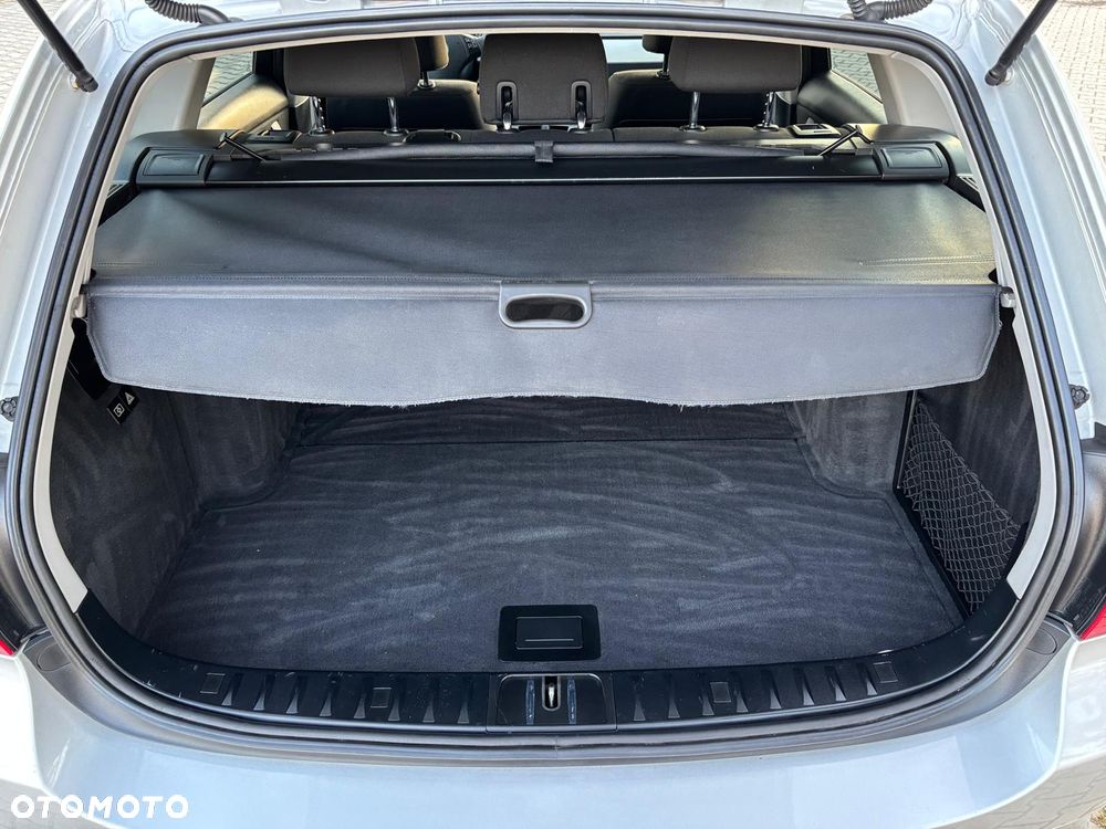 BMW Seria 3 318d DPF Edition Exclusive - 19