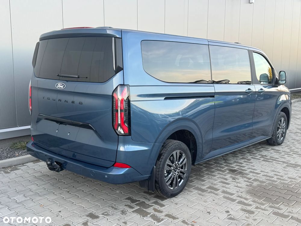 Ford Tourneo Custom 2.0 EcoBlue 320 L2 Titanium - 4