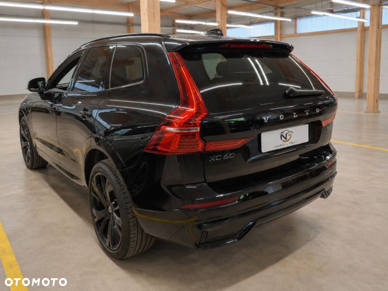 Volvo XC 60 T8 AWD Ultra Black Edition - 5