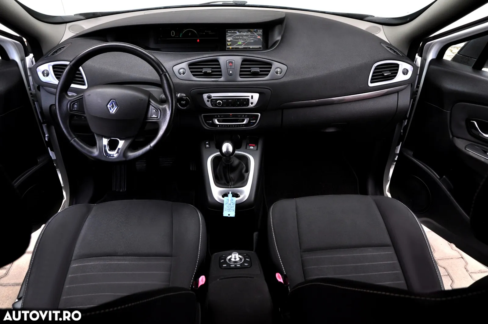 Renault Scenic dCi 110 LIMITED - 10