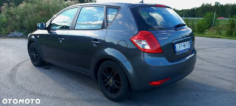 Kia Ceed 1.4 Comfort - 6