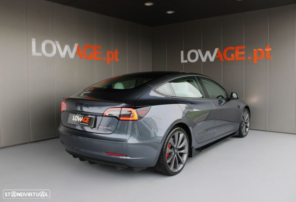 Tesla Model 3 Performance Dual Motor AWD - 34