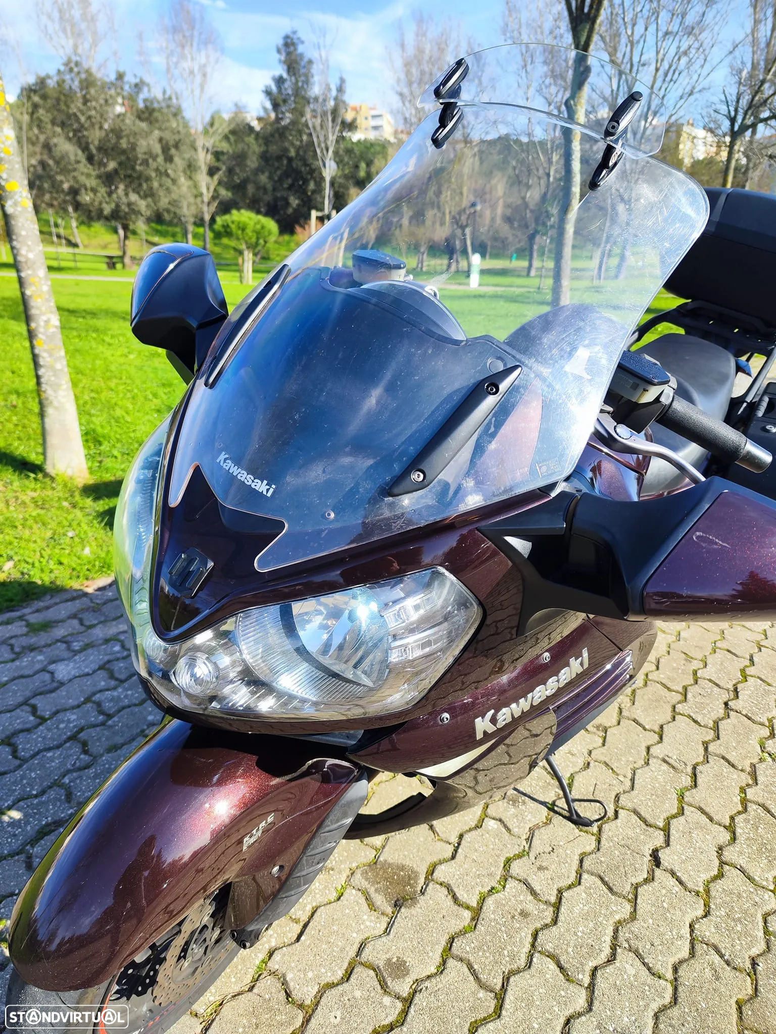 Kawasaki GTR 1400 - 5