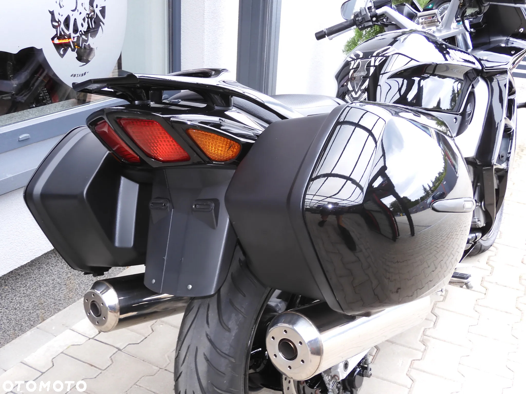 Yamaha FJR - 13