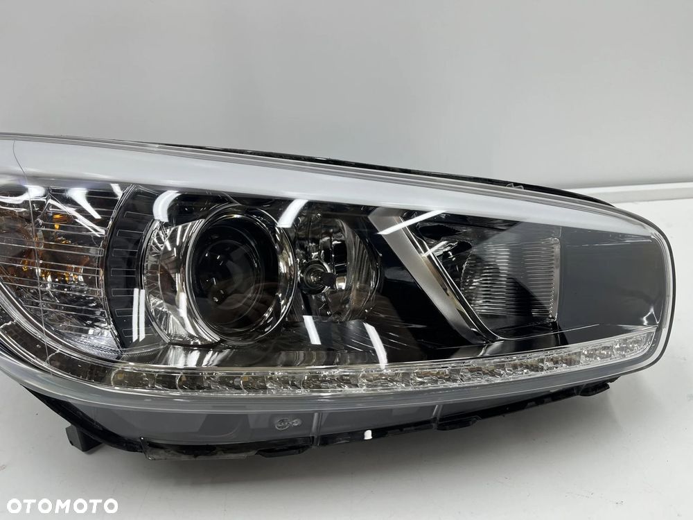 Lampa reflektor Kia Ceed II 2 Proceed 2 II 12-18r. prawa przednia soczewka + pasek LED prawy przód E - 4