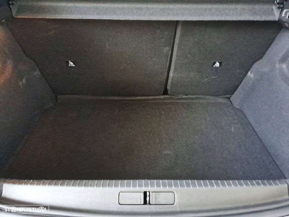 Peugeot 208 1.2 Hybrid Allure e-DCS6 - 6