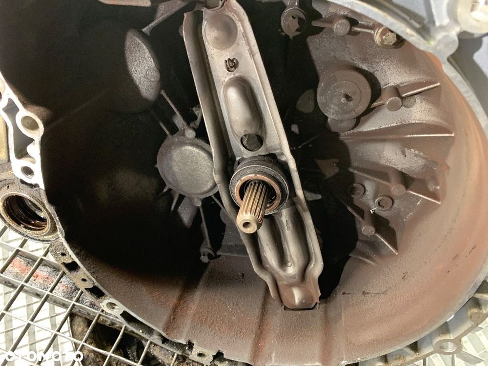 SKRZYNIA BIEGÓW  MINI MINI (R56) 2005 - 2014 Cooper 88 kW [120 KM] benzyna 2006 - 2012 7568724 - 7