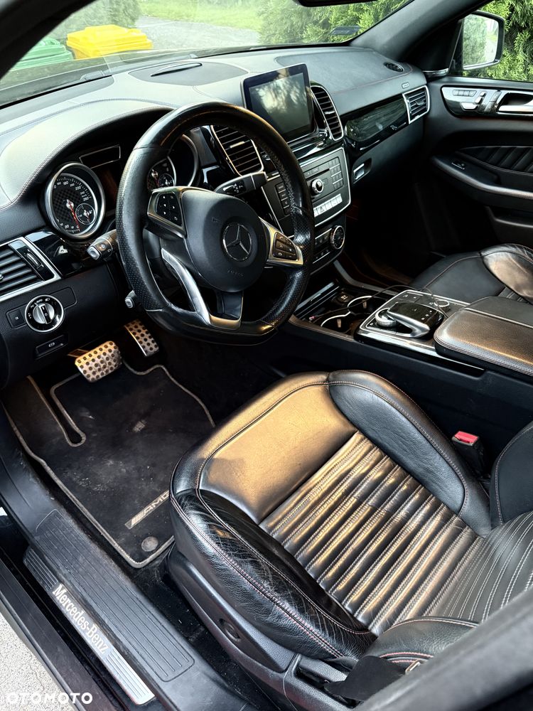 Mercedes-Benz GLE - 18