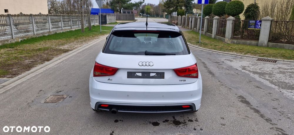 Audi A1 Sportback 1.2 TFSI S line edition - 4