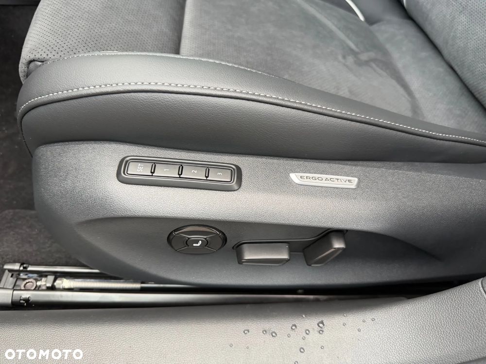 Volkswagen Passat Variant 2.0 TDI SCR Business Plus DSG - 12