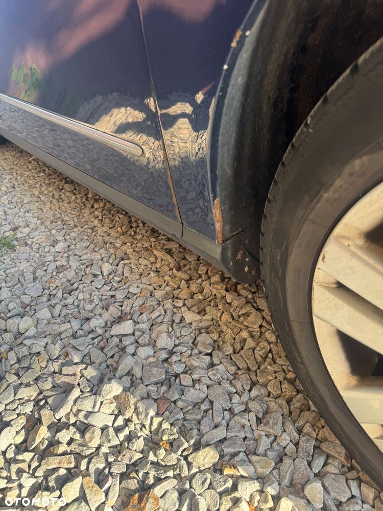 Volkswagen Passat - 12