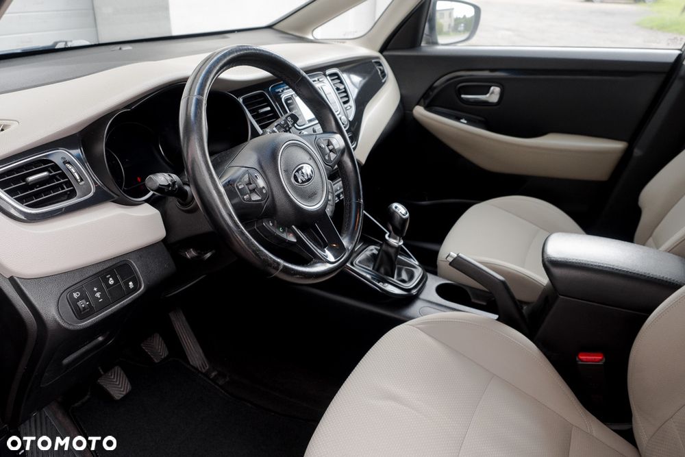 Kia Carens 1.7 CRDi XL - 28
