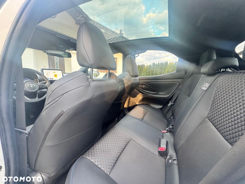 Toyota Yaris Hybrid 1.5 Executive - 21