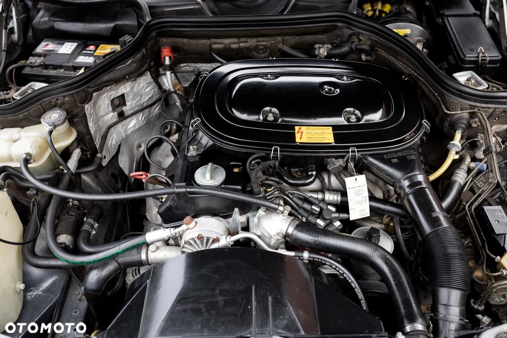 Mercedes-Benz W124 (1984-1993) - 27