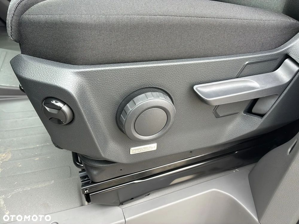 Volkswagen Crafter 35 Furgon L4H3, 2.0BiTDI 177KM, 4490mm, Wysoki dach - 39