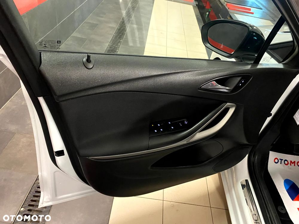 Opel Astra 1.4 T Elite - 14