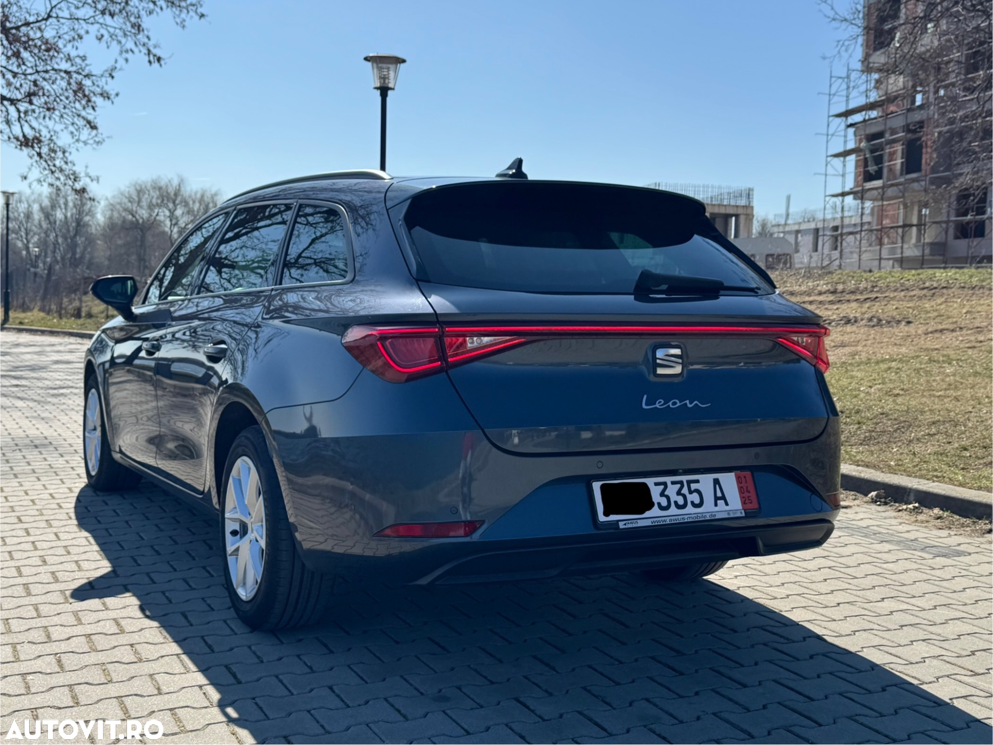 Seat Leon Sportstourer 2.0 TDI DSG Style Edition - 8
